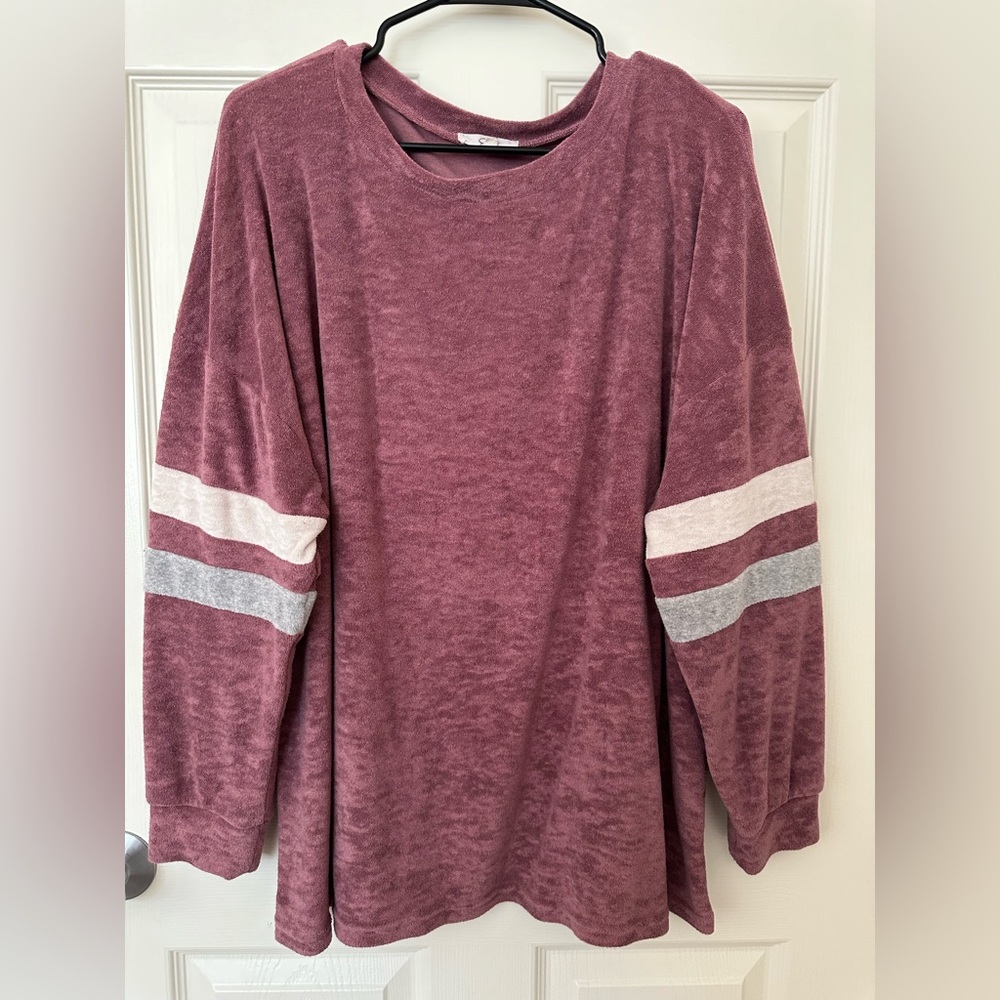 Easel  1x Pink Athletic Pullover Top